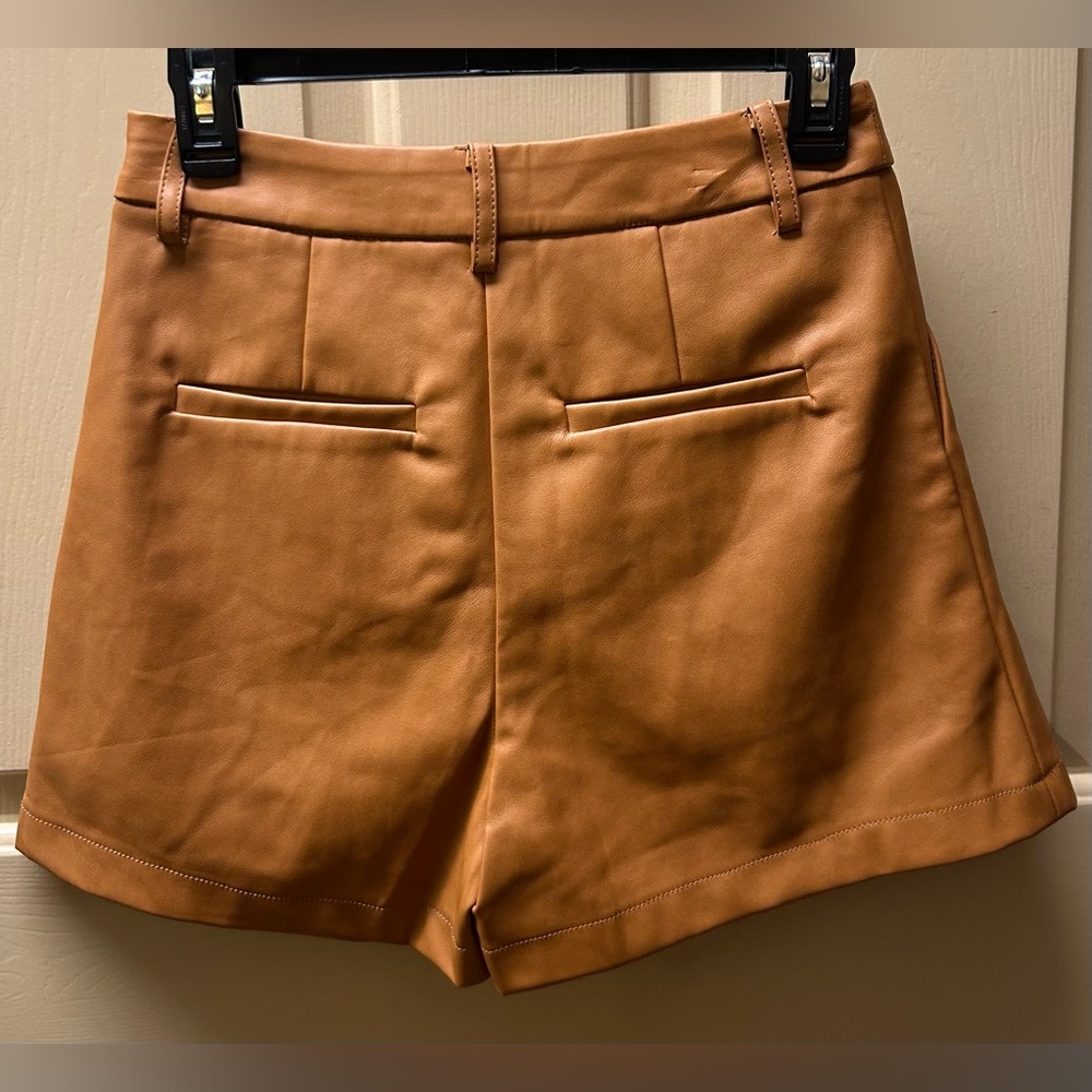 NWT 7 For All Mankind High Waist Faux Leather Tan Women's Shorts - Picture 2 of 5